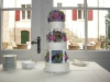 bruidstaart_op_standaard_vesre_bloemen_eclairgebak